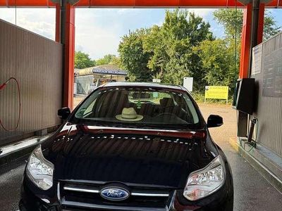 Gebraucht Ford Focus 105 PS (77 kW) 2014 Limousine