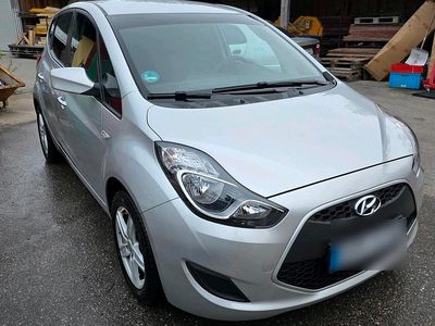 Second-hand Hyundai ix20 YES! 90 CP (66 kW) 2017 Argintiu Hatchback