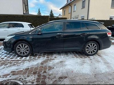 Schwarz Gebraucht 2010 Toyota Avensis Kombi | 3.500 € (Fairer Preis)