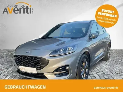 Usado Ford Kuga ST-Line 150 HP (110 kW) 2022 Prateado SUV