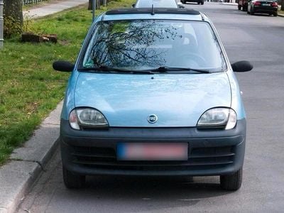 Used Fiat Seicento 54 HP (39 kW) 2004 Blue Hatchback