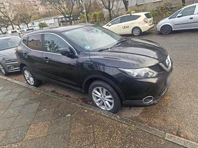 Gebraucht Nissan Qashqai 131 PS (96 kW) 2016 Schwarz SUV