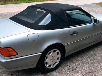 Usata Mercedes SL300 190 CV (139 kW) 1992 Argento Cabrio