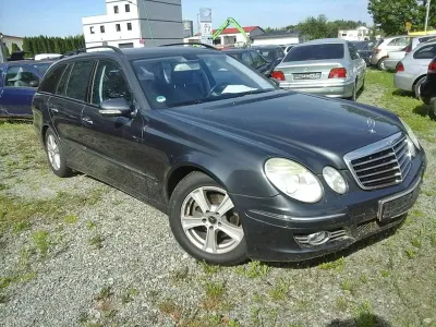 Gebraucht Mercedes E220 Avantgarde 204 PS (150 kW) 2009 Tenoritgrau  metalliclack Kombi
