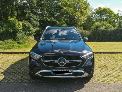 Gebraucht Mercedes GLC200 204 PS (150 kW) 2023 Schwarz SUV