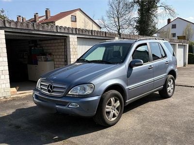Gebraucht Mercedes ML270 Edition 163 PS (119 kW) 2005 Blau SUV