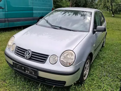 Gebraucht VW Polo 60 PS (44 kW) 2003 Silber Kleinwagen