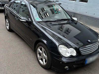 Mercedes C200