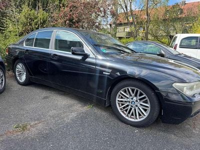 BMW 745