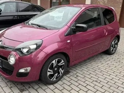 Używany Renault Twingo Dynamique 75 KM (55 kW) 2012 Purpurowy Hatchback