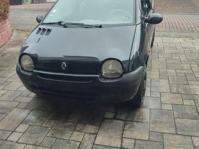Schwarz Gebraucht 2000 Renault Twingo Kleinwagen | 750 €