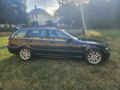 Gebraucht BMW 318 143 PS (105 kW) 2005 Schwarz Kombi