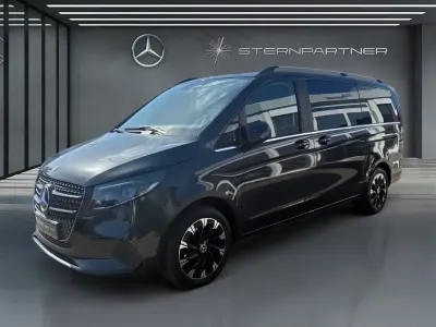 Usata Mercedes V300 Avantgarde 237 CV (174 kW) 2025 Grigio Monovolume