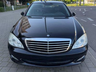 Second-hand Mercedes 320 235 CP (172 kW) 2008 Negru Berlinǎ