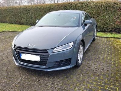 Grau Gebraucht 2015 Audi TT Sport Coupé | 22.000 € (Teuer)