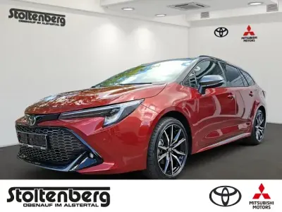Neu Toyota Corolla Sport 179 PS (131 kW) 2025 Metal oxide orange / black Kombi