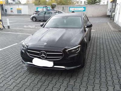Gebraucht Mercedes E220 200 PS (147 kW) 2022 Schwarz Limousine