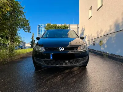 Gebraucht VW Polo 69 PS (50 kW) 2010 Schwarz Kleinwagen