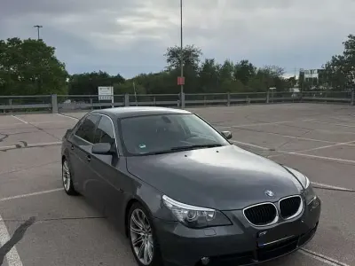 Gebraucht BMW 520 170 PS (125 kW) 2004 Grau Limousine