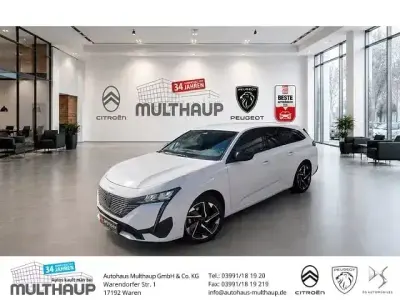Neu Peugeot 308 SW Allure 131 PS (96 kW) 2025 Okenitweiss metallic Kombi