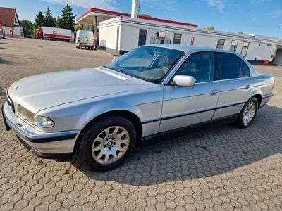 BMW 735