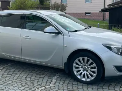 Używany Opel Insignia Innovation 170 KM (125 kW) 2015 Srebrny Kombi