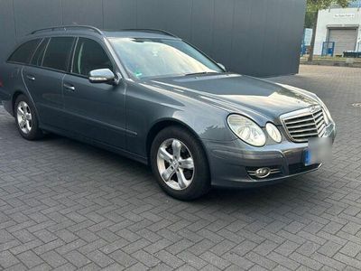 Mercedes E200