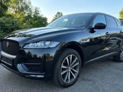 Gebraucht Jaguar F-Pace R-Sport 179 PS (131 kW) 2016 Narvik black SUV