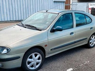 Gebraucht Renault Mégane 2000 Grau Kleinwagen