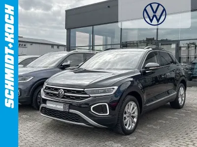 Gebraucht VW T-Roc Style 110 PS (80 kW) 2023 Deep black perleffekt (schwarz) SUV