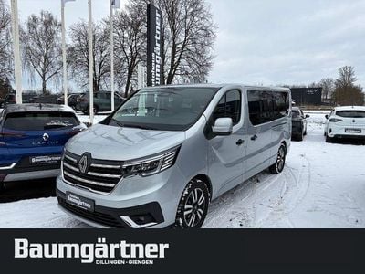 Silber Gebraucht 2024 Renault Trafic Van / Kleinbus | 39.950 € (Guter Preis)