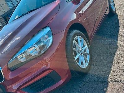 Gebraucht BMW 218 Basis 136 PS (100 kW) 2015 Rot Kombi