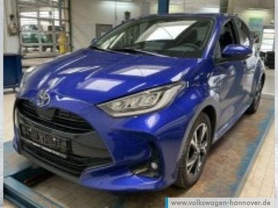 Gebraucht Toyota Yaris Hybrid 92 PS (67 kW) 2025 Blau Limousine