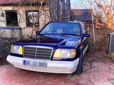 Gebraucht Mercedes E250 113 PS (83 kW) 1994 Andere farben Kombi