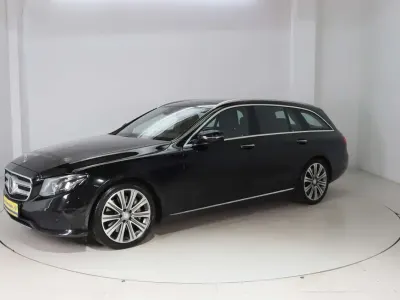 Gebraucht Mercedes E400 Avantgarde 333 PS (244 kW) 2017 Obsidianschwarz Kombi