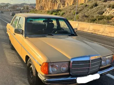 Gebraucht Mercedes 300 120 PS (88 kW) 1982 Beige Limousine