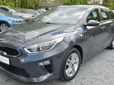 Usado Kia Ceed 140 CV (102 kW) 2021 Gris Utilitario