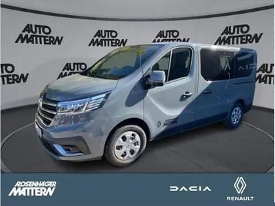 Gebraucht Renault Trafic Life 110 PS (80 kW) 2024 Grau Van / Kleinbus