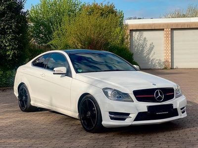 Usata Mercedes C180 AMG line 156 CV (114 kW) 2013 Bianco Coupé