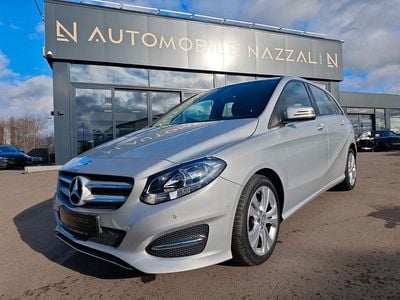 Gebraucht Mercedes B180 Urban 122 PS (89 kW) 2015 Silber Van / Kleinbus