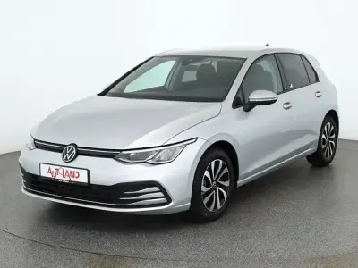 Gebraucht VW Golf VIII Life 150 PS (110 kW) 2023 Silber Limousine