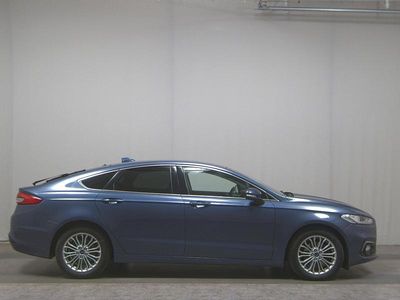 Gebraucht Ford Mondeo Titanium 150 PS (110 kW) 2022 Chromablau metallic Limousine