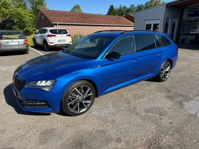 Gebraucht Skoda Superb SportLine 200 PS (147 kW) 2023 Blau Kombi