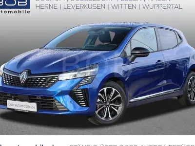 Używany Renault Clio V Techno 91 KM (66 kW) 2025 Niebieski Sedan/Limuzyna