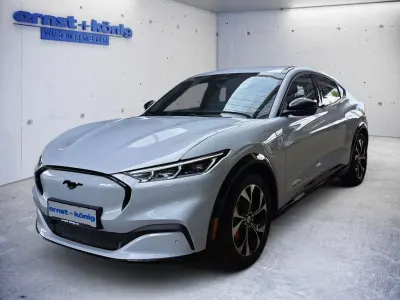 Gebraucht Ford Mustang Mach-E 197 kW (269 PS) 2023 Hell weiß sonderlack SUV