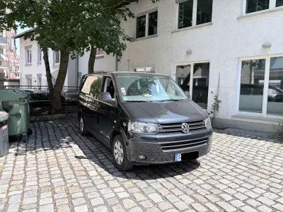Gebraucht VW Multivan 140 PS (102 kW) 2013 Schwarz Van / Kleinbus