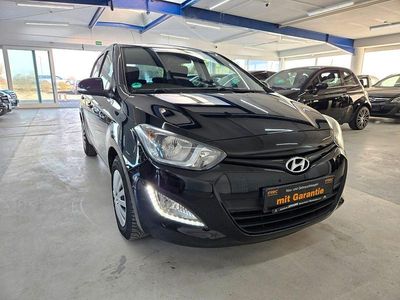 Schwarz Gebraucht 2014 Hyundai i20 Edition Limousine | 6.599 €
