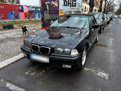 Gebraucht BMW 318 Cabriolet 115 PS (84 kW) 1998 Schwarz Cabrio