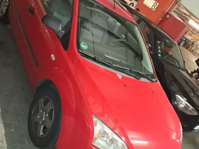Gebraucht Ford Focus Titanium 116 PS (85 kW) 2006 Rot Limousine
