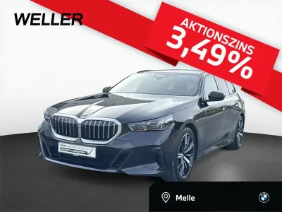 Gebraucht BMW 520 M Sport 197 PS (144 kW) 2025 Black sapphire (schwarz) Kombi
